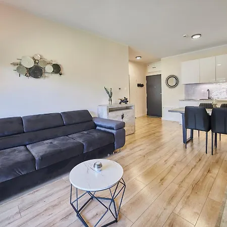 - Jachtowa Свиноуйсьце