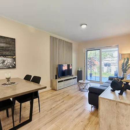 - Jachtowa Apartment *